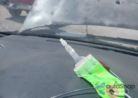 1996 Honda Accord Lx/Ex from USA, damaged, VIN 1HGCD563XTA292224